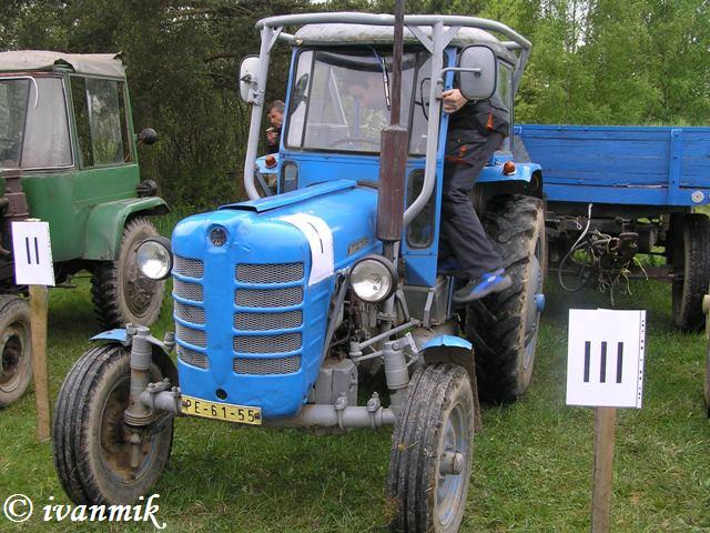 III.traktoriada 8.5.2010 039.JPG